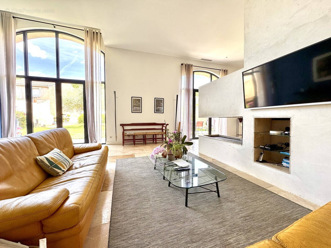 Maison à COLOMBIERS