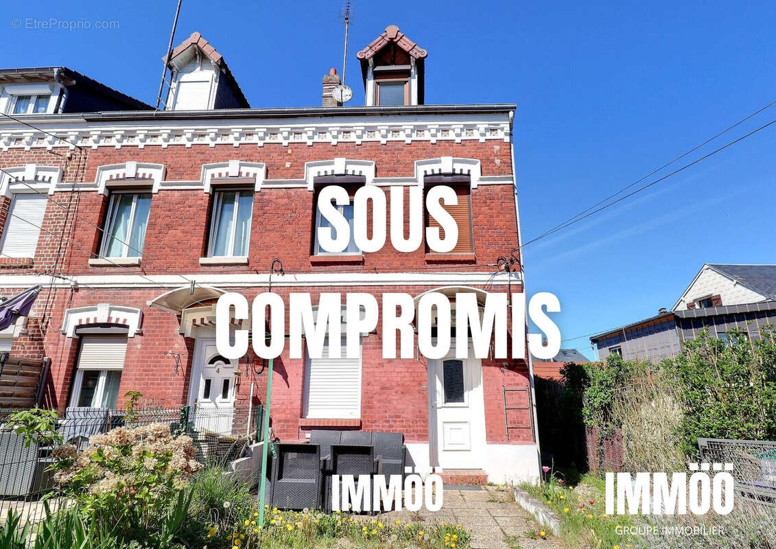 Maison à LE HOULME