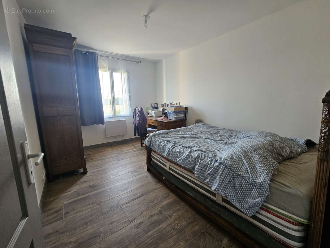 Maison à SAINT-COUTANT-LE-GRAND