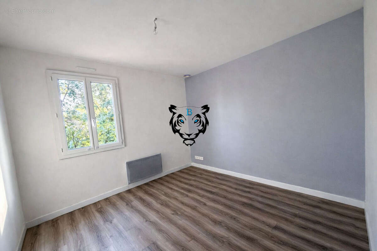 Maison à ROQUEBRUNE-SUR-ARGENS