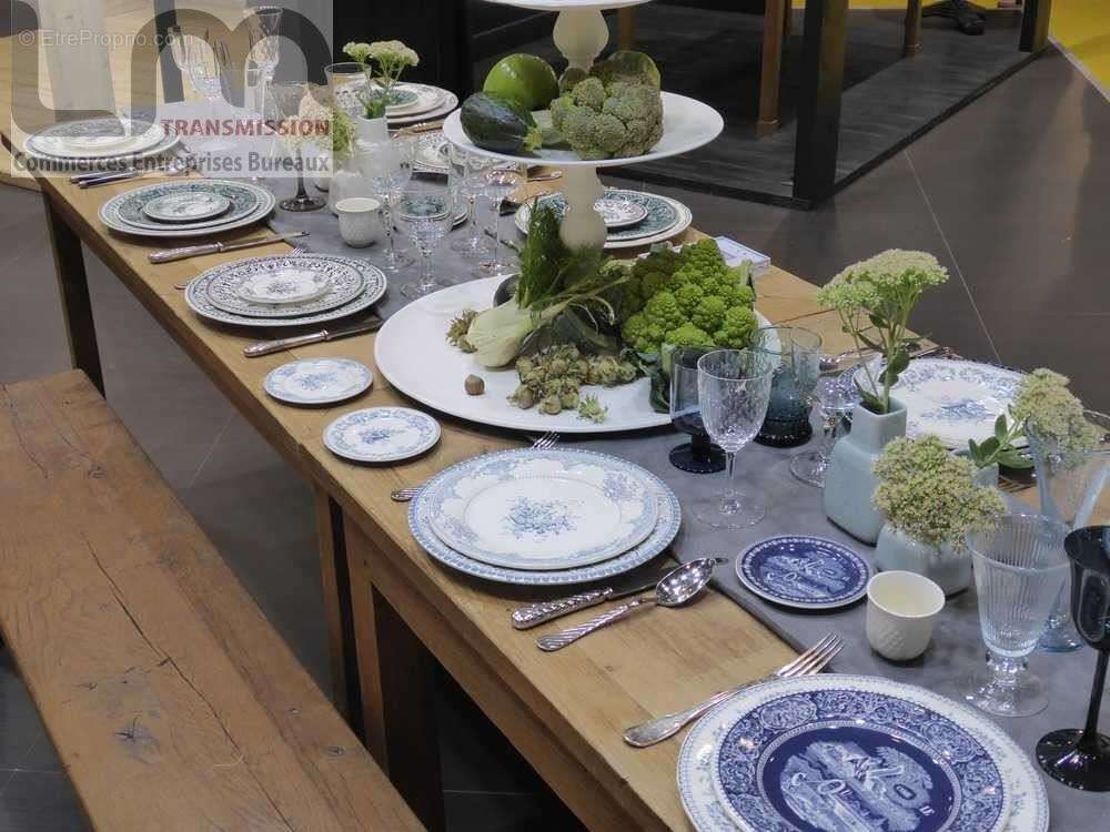 Commerce à MONTESSON