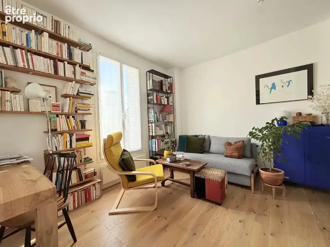 Appartement à LES LILAS