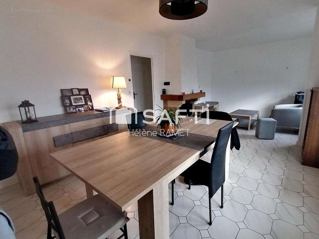 Maison 80 m² à Vierzon  - photo 2