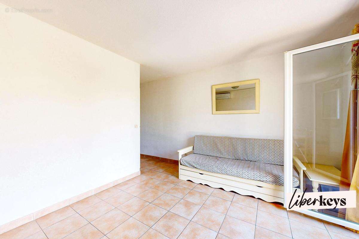 HOMPS : Sublime maison de 40m² avec extérieur vue sur le lac - photo 5