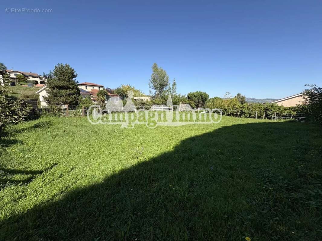 Terrain à PONTCHARRA-SUR-TURDINE