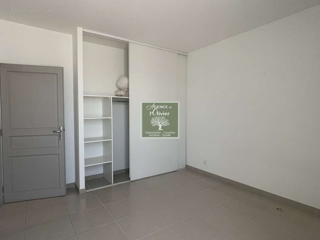 FONTVIEILLE - Appartement de 73 m2 au coeur du village - photo 9