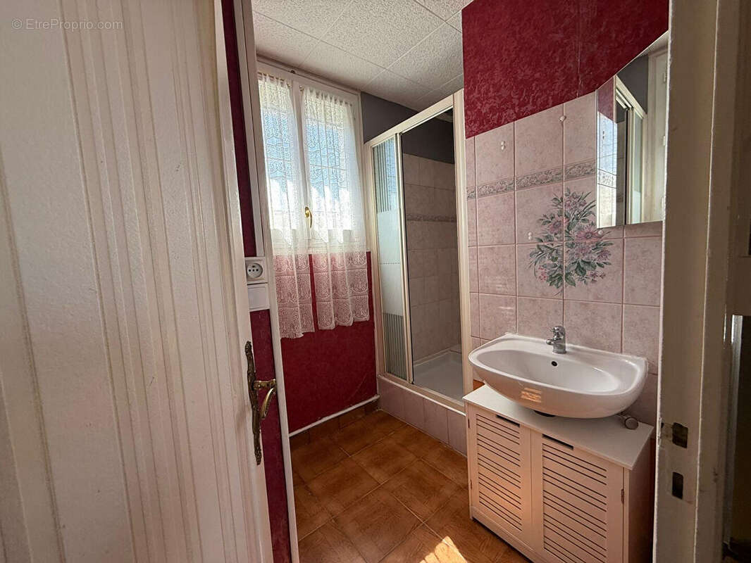 Maison à VARENNES-VAUZELLES