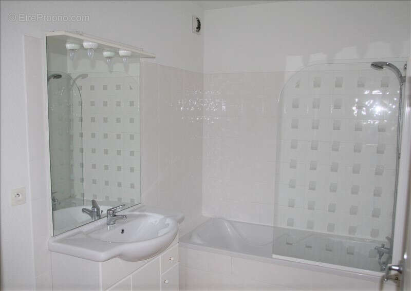 Appartement à L'ISLE-SUR-LA-SORGUE