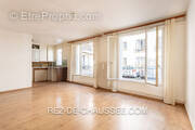 Appartement à PARIS-10E