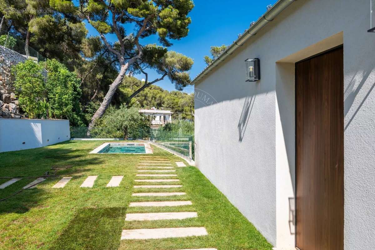 Villa contemporaine avec vue mer à quelques minutes de Monaco - photo 31