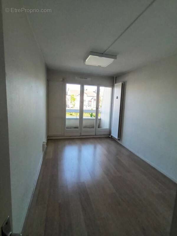 Appartement à MONTCEAU-LES-MINES