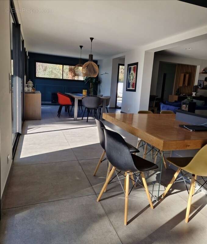 Maison à VILLENEUVE-LES-AVIGNON