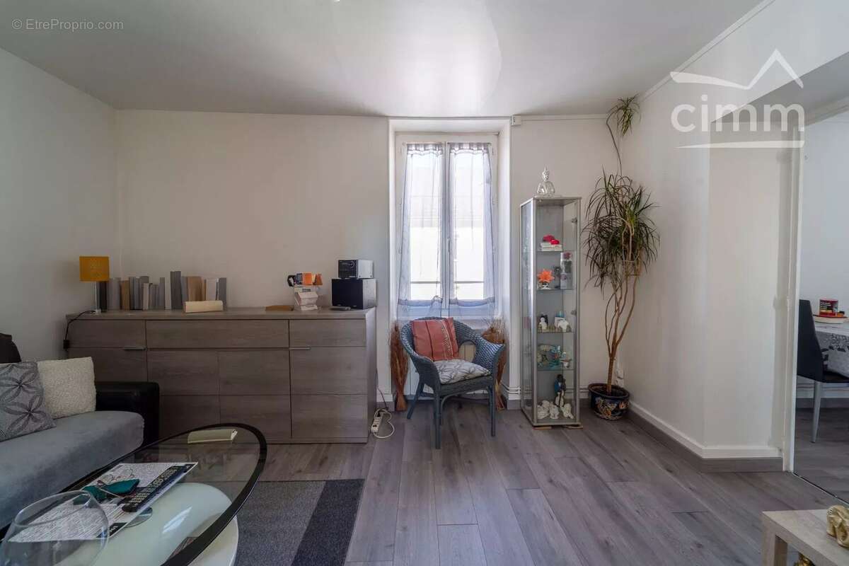Appartement à IMPHY