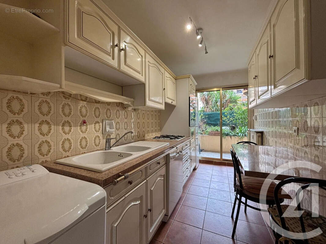 Appartement à LE CANNET