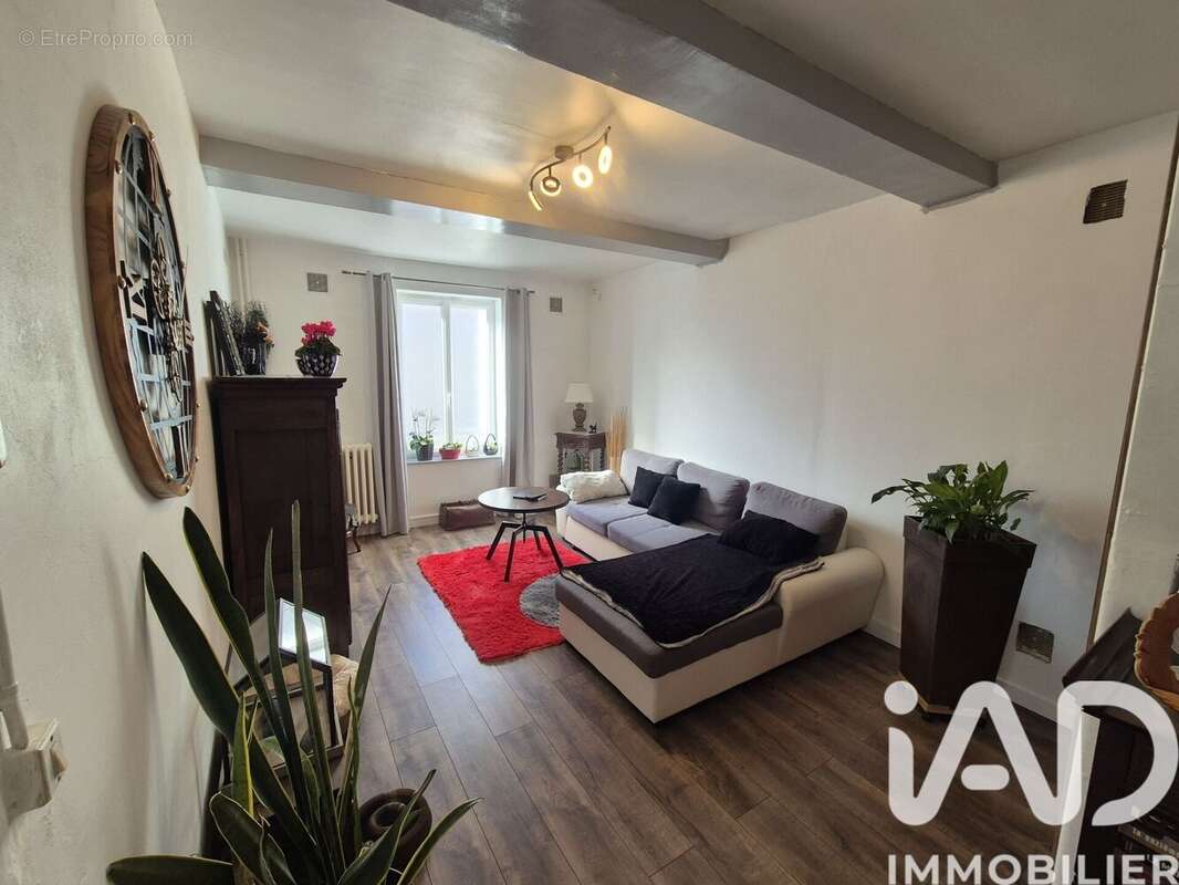 Photo 3 - Maison à MONTREUIL-AUX-LIONS
