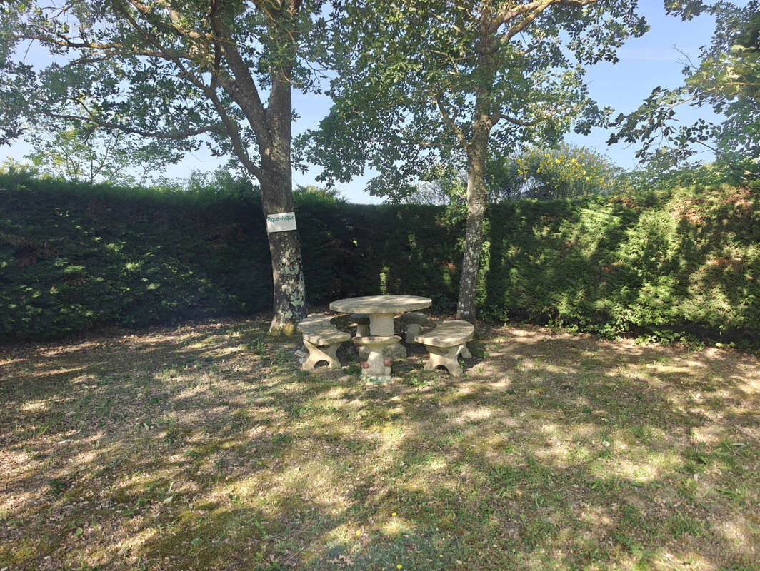 Maison à CAILHAU