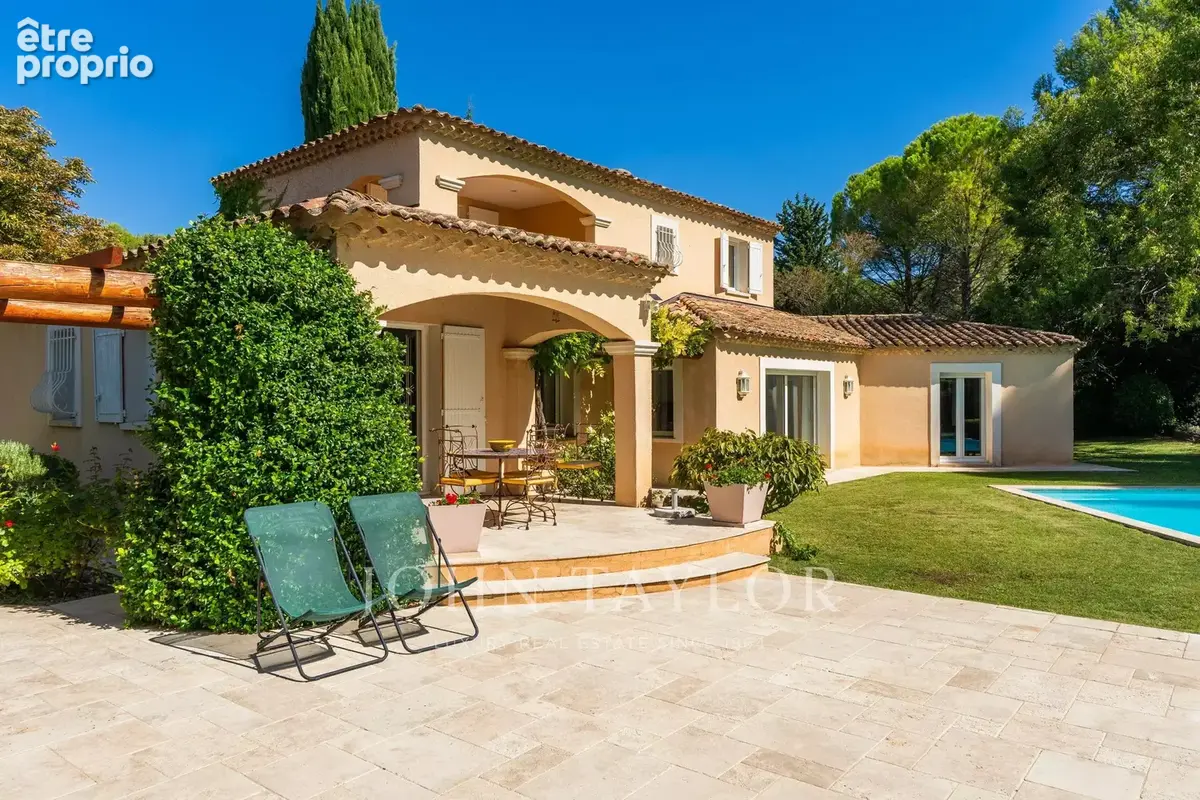 Photo Maison à Ventabren au prix de 1 790 000€