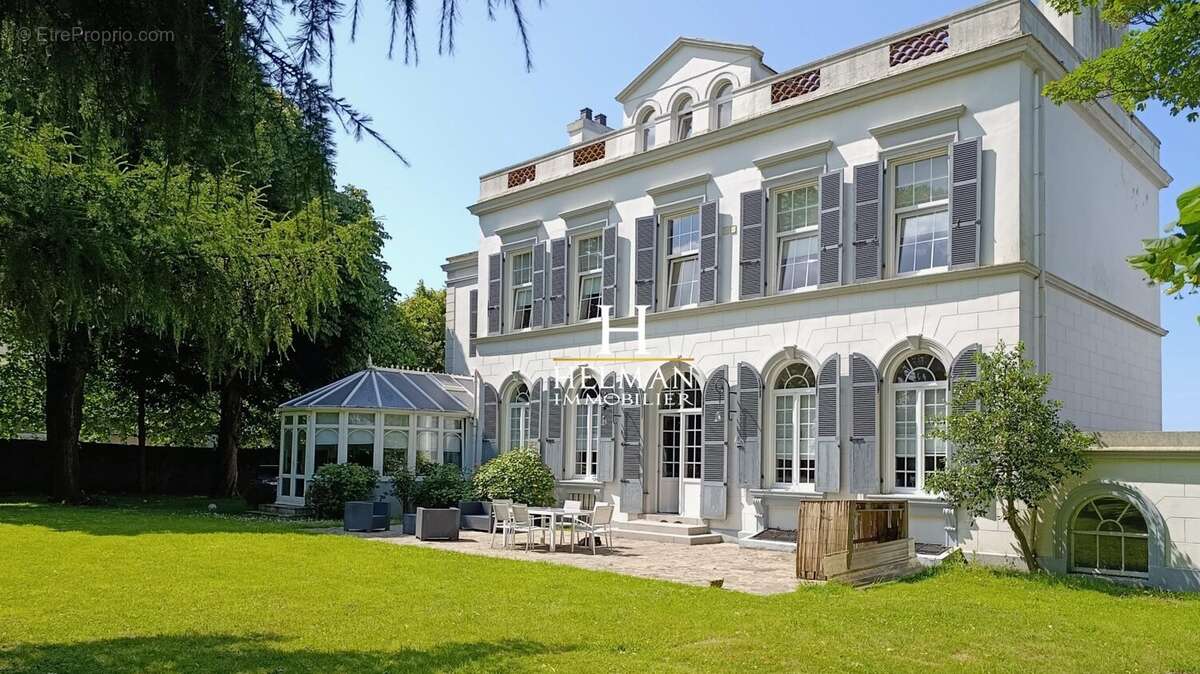 Maison à SAINT-MARTIN-BOULOGNE