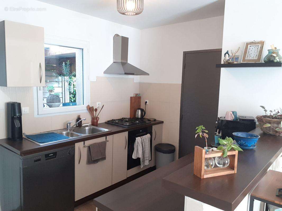Maison 3 chambres avec jardin clos au DRENNEC (29 860) - photo 4