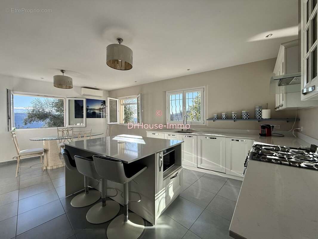 Maison à SAINT-JEANNET