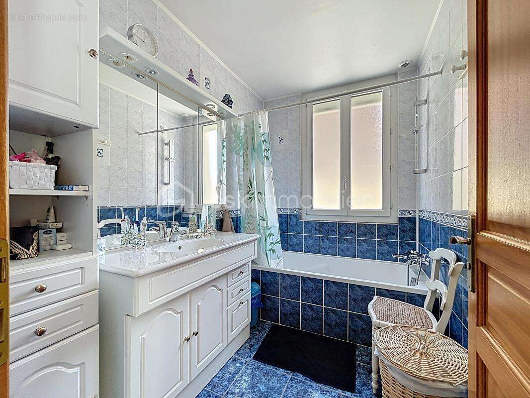 Maison à CORBEIL-ESSONNES