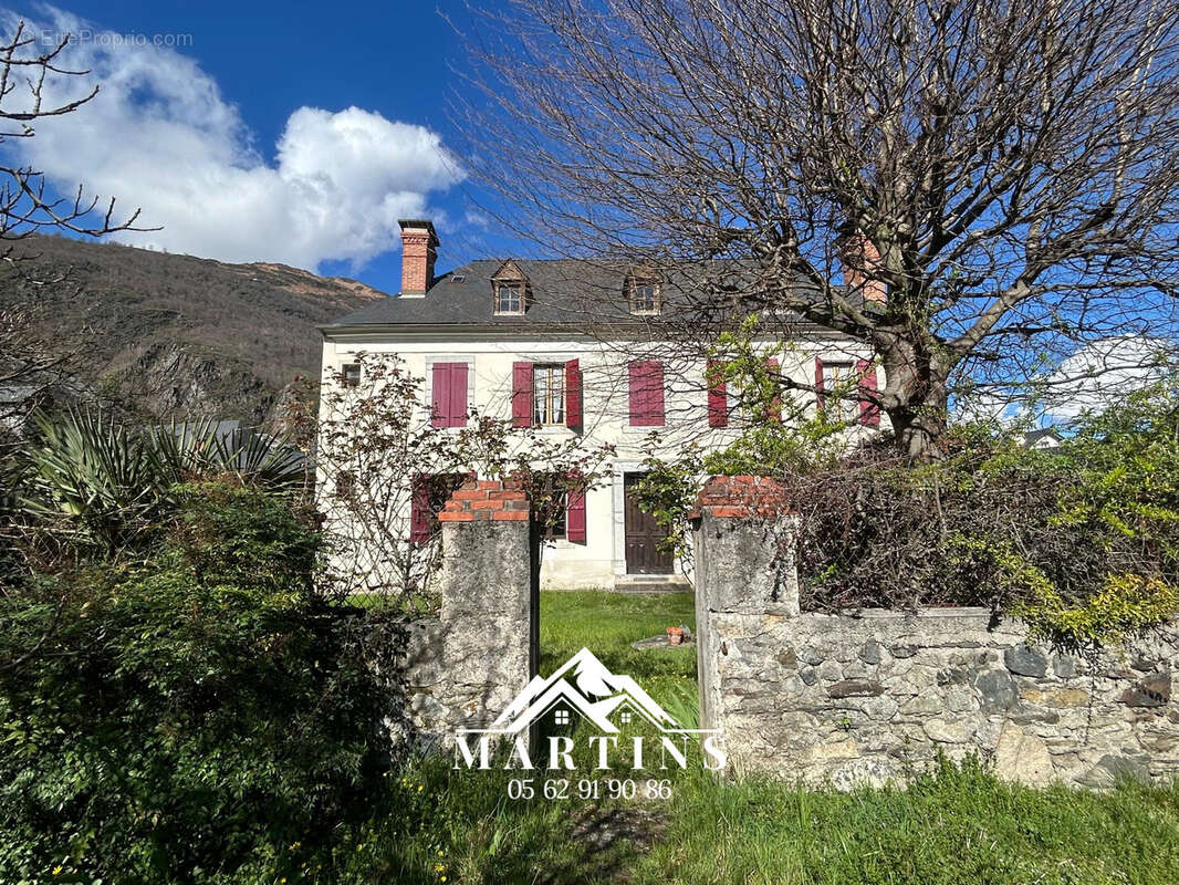 Vallée des Gaves - Maison Bigourdane et grange sur 1400m2 de terrain. - photo 5