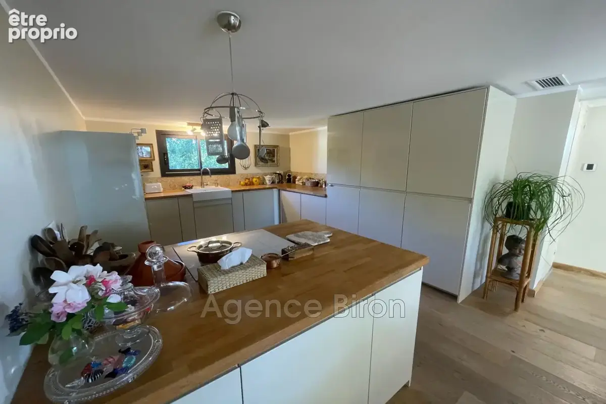 Maison 5 pièces 140 m² à vendre à Aix-En-Provence (13090) - photo 3