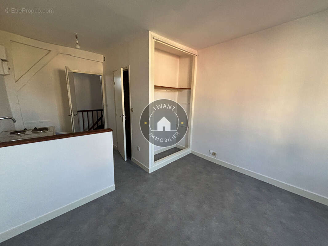 Appartement à GENNES
