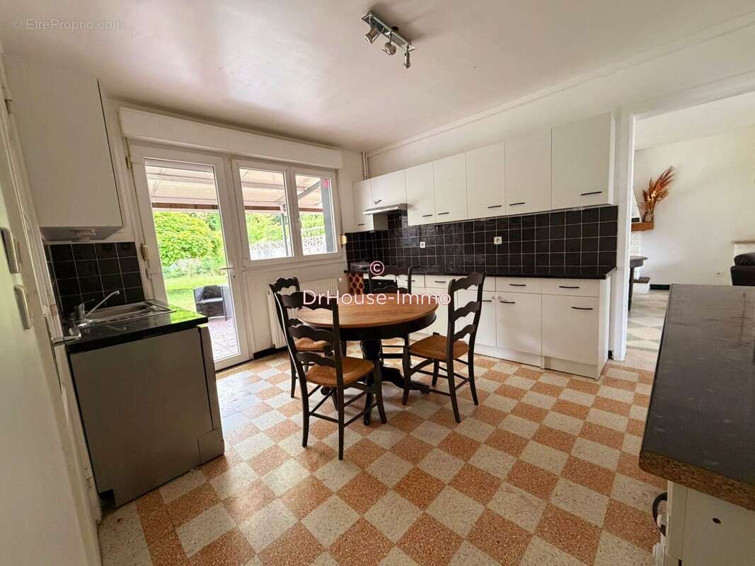 Maison à LECELLES