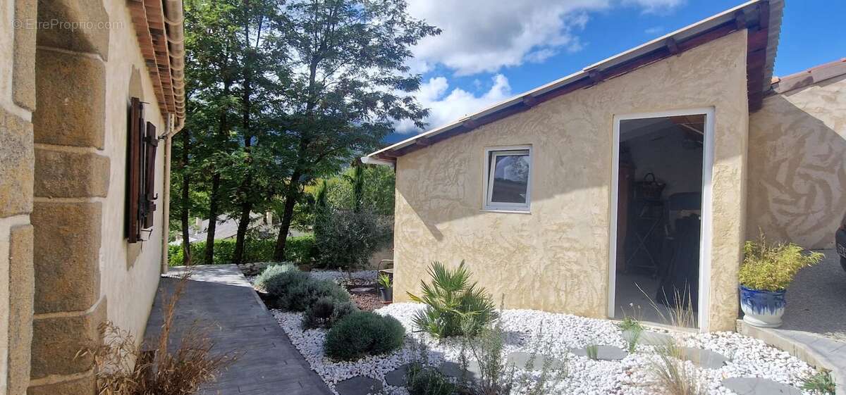 Maison à LUC-EN-DIOIS