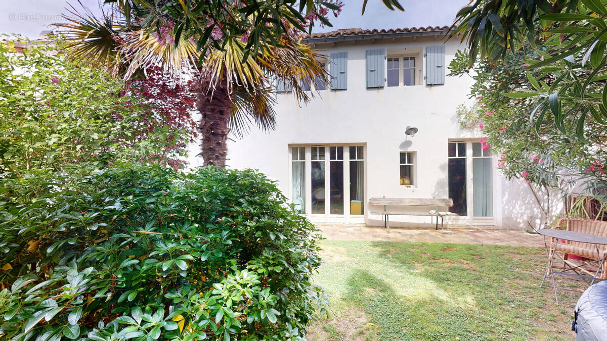 Maison à SAINTE-MARIE-DE-RE