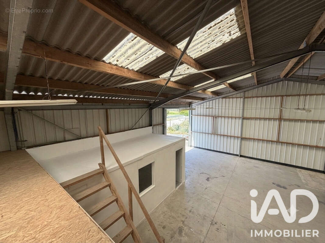 Commerce 250 m² à Merlevenez  - photo 4