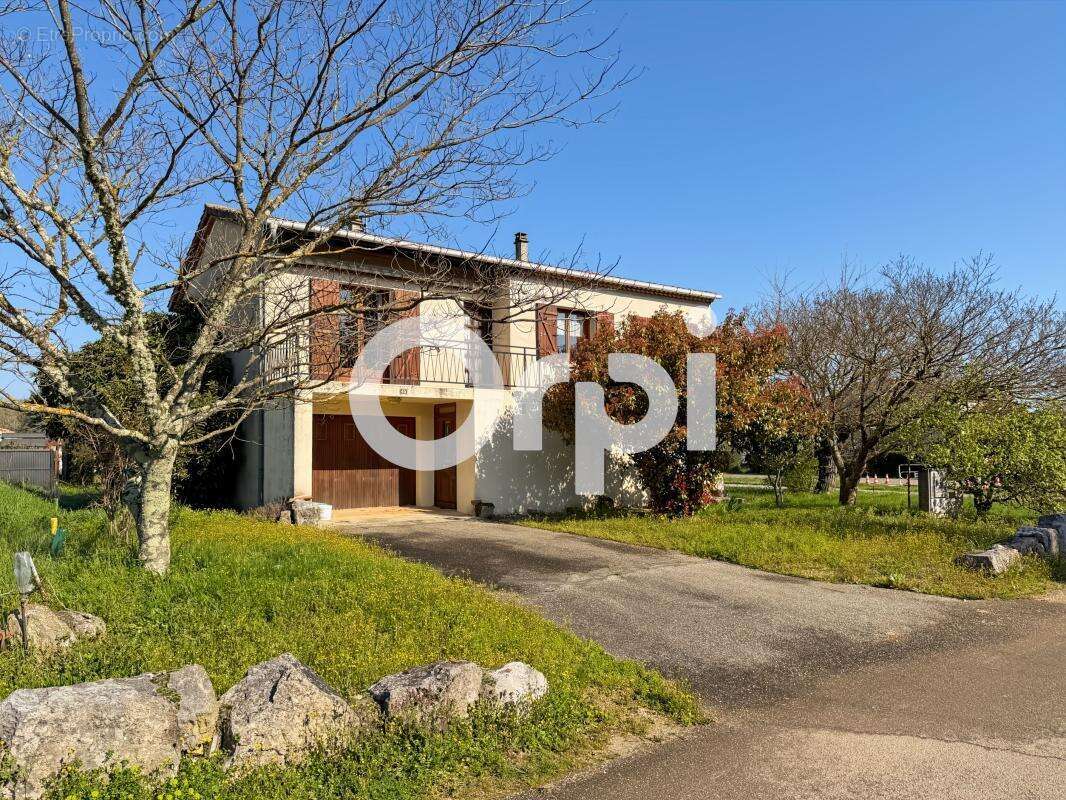 Maison à SAINT-ALBAN-AURIOLLES