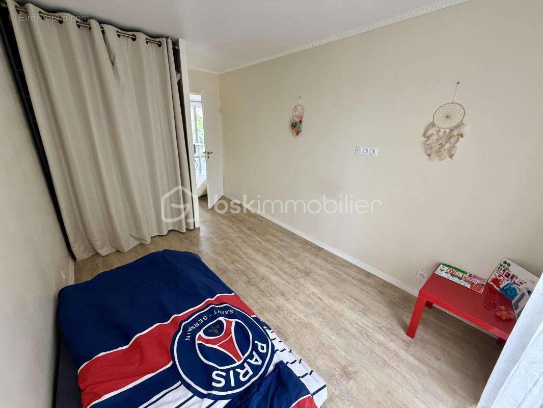 Appartement à SAINT-PIERRE-DU-PERRAY