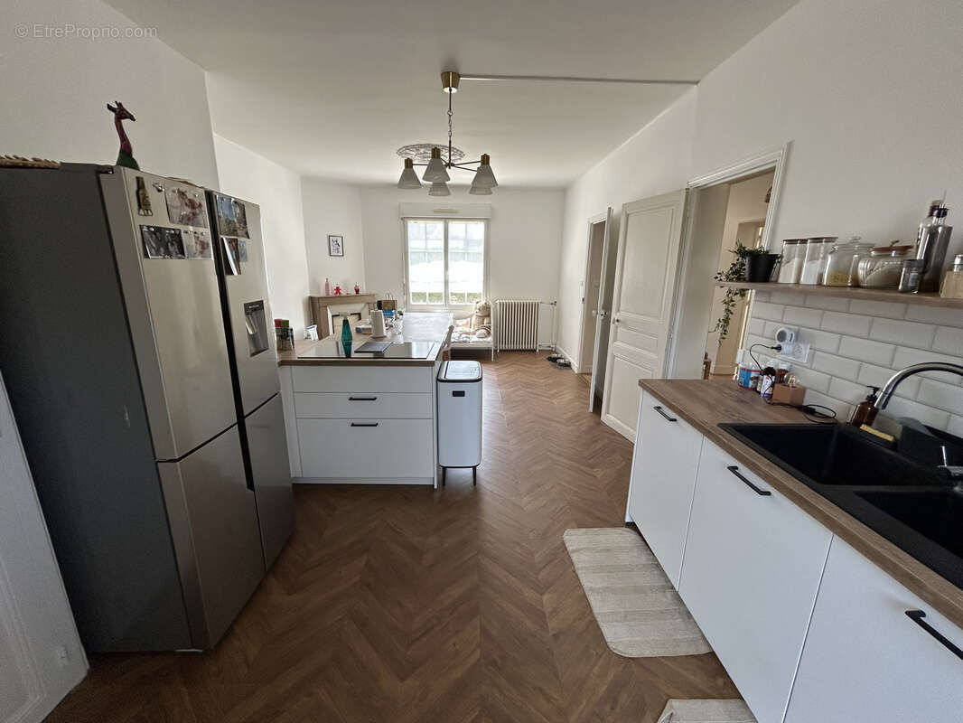 Maison à PUY-GUILLAUME