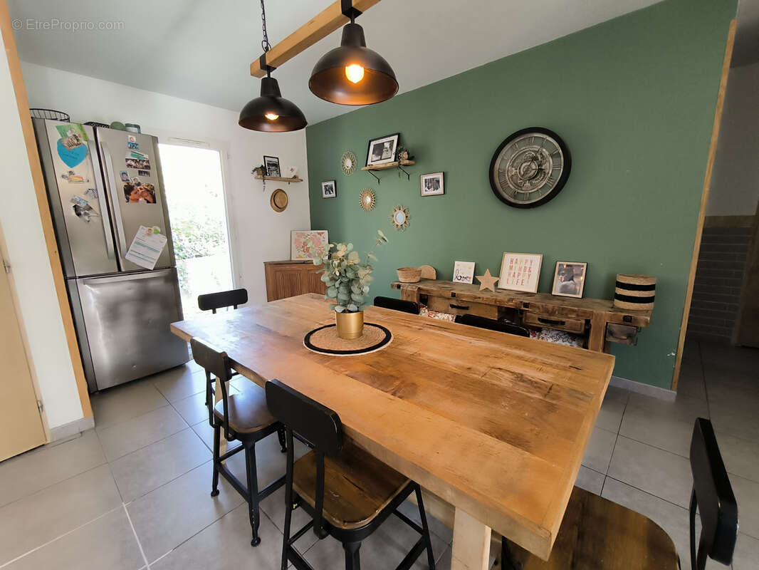 Maison à RIBAUTE-LES-TAVERNES