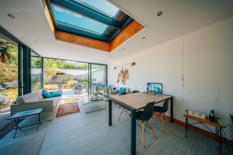 Maison à vendre 6 pièces LA ROCHELLE (17) - photo 5
