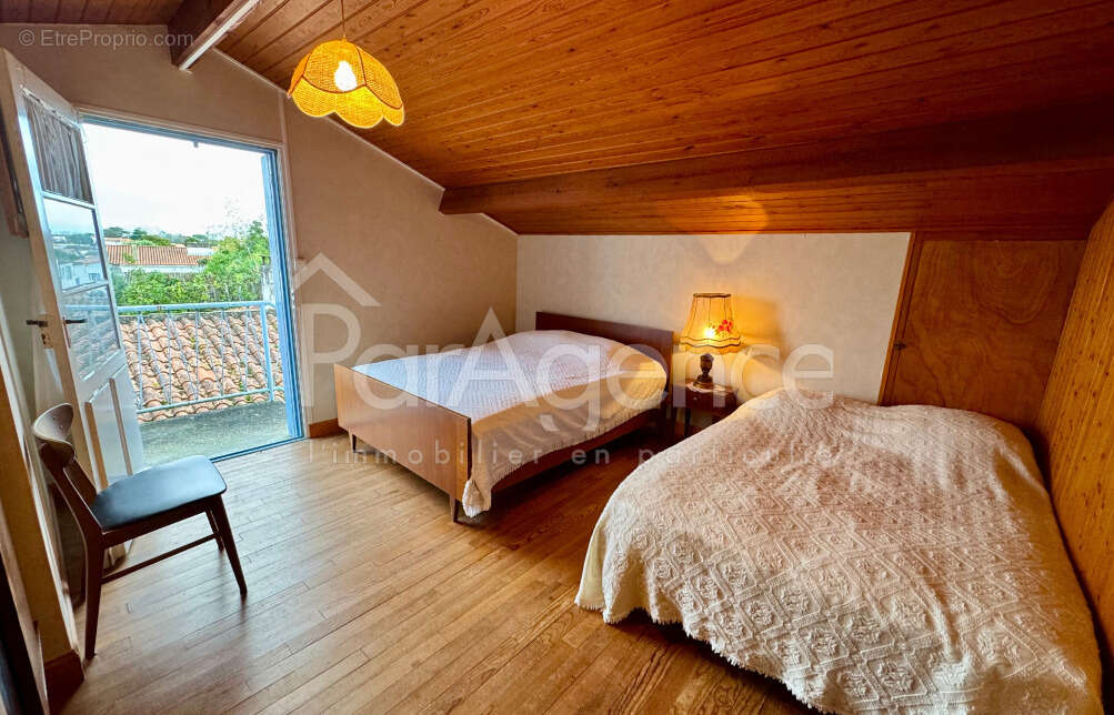 Maison à VAUX-SUR-MER