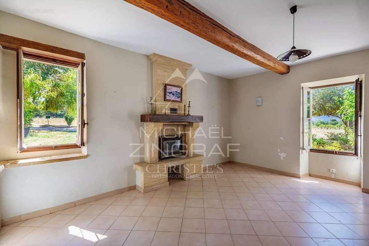 Maison à CABRIERES-D&#039;AVIGNON