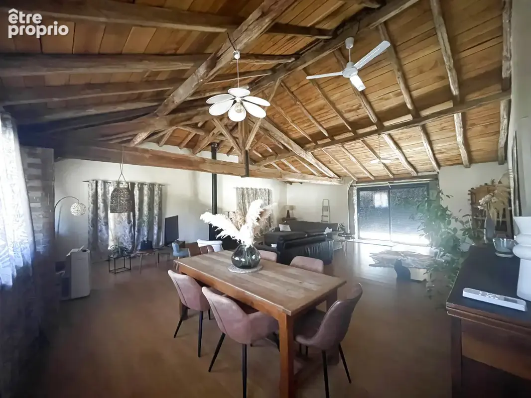 Maison de 248 m2 - 6 pièces - photo 3