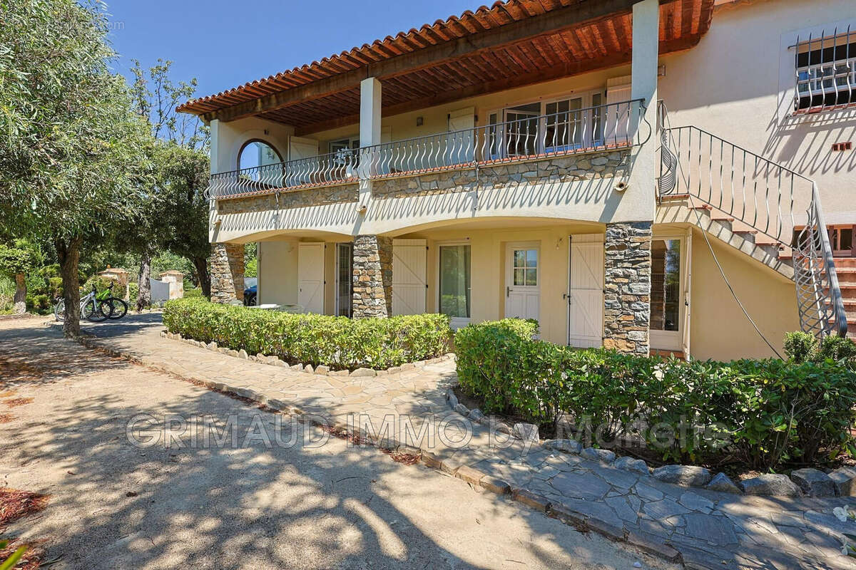Maison à GRIMAUD