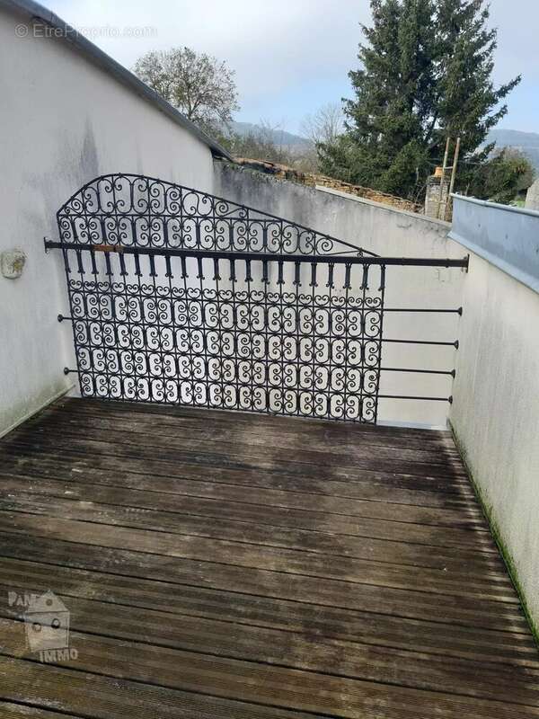 Proche Leyr grande maison de village - photo 8