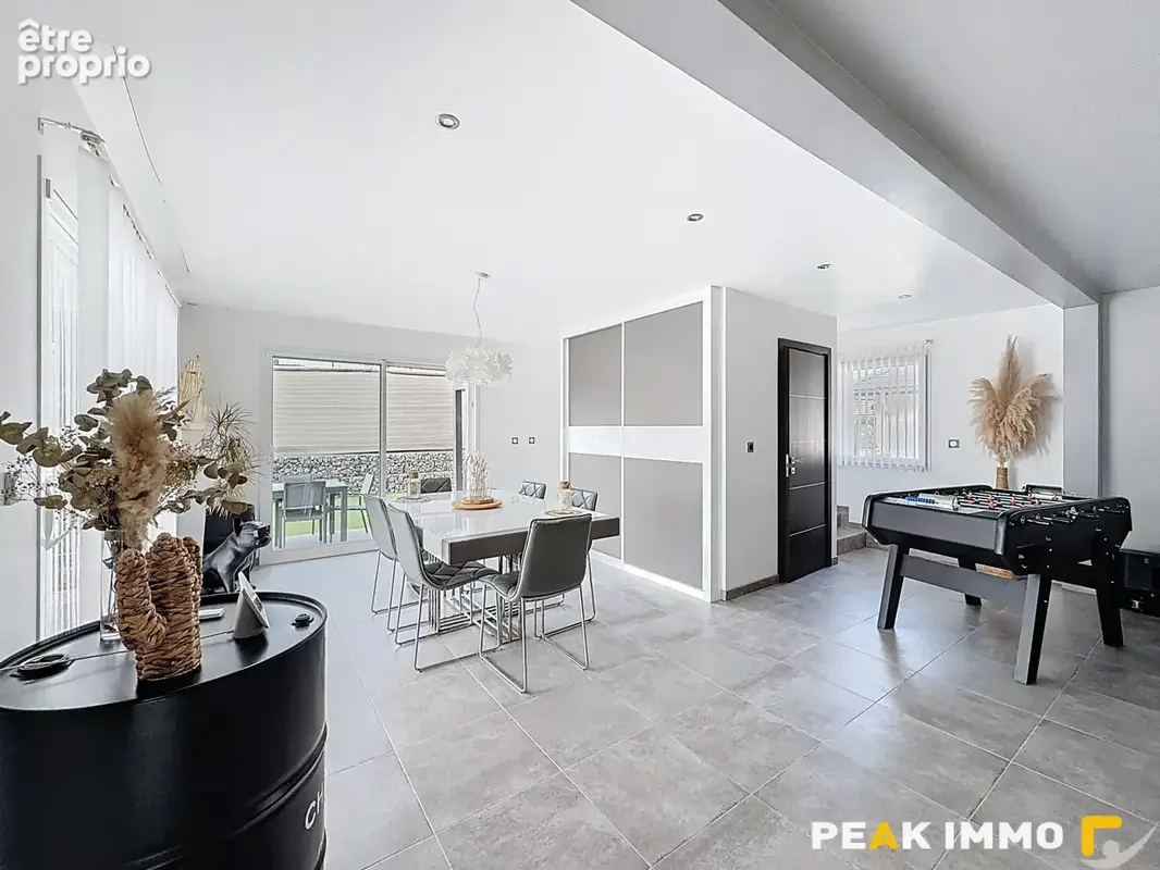 Maison mitoyenne - 4 pièces - 126 m2 - Grésy sur Aix - photo 2