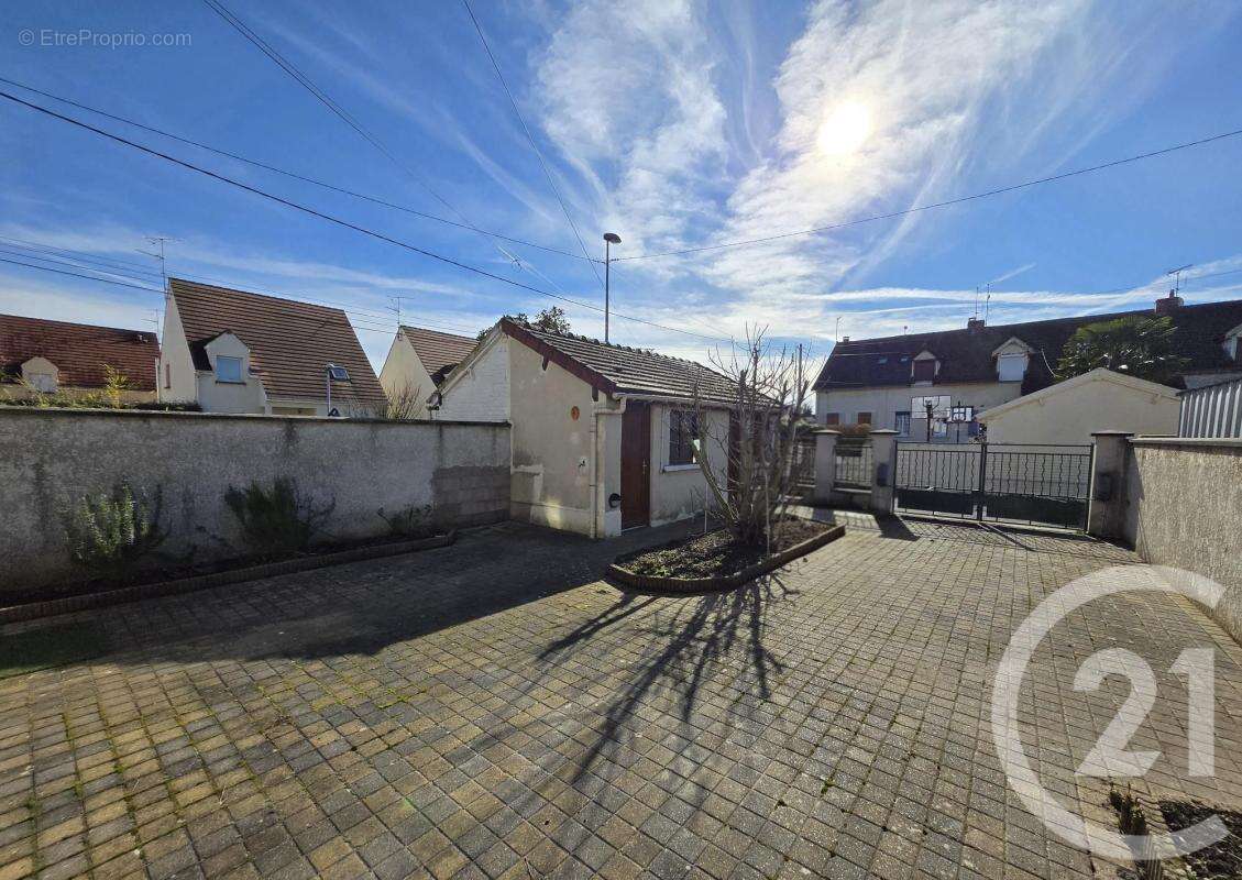 Maison à PONT-SAINTE-MAXENCE