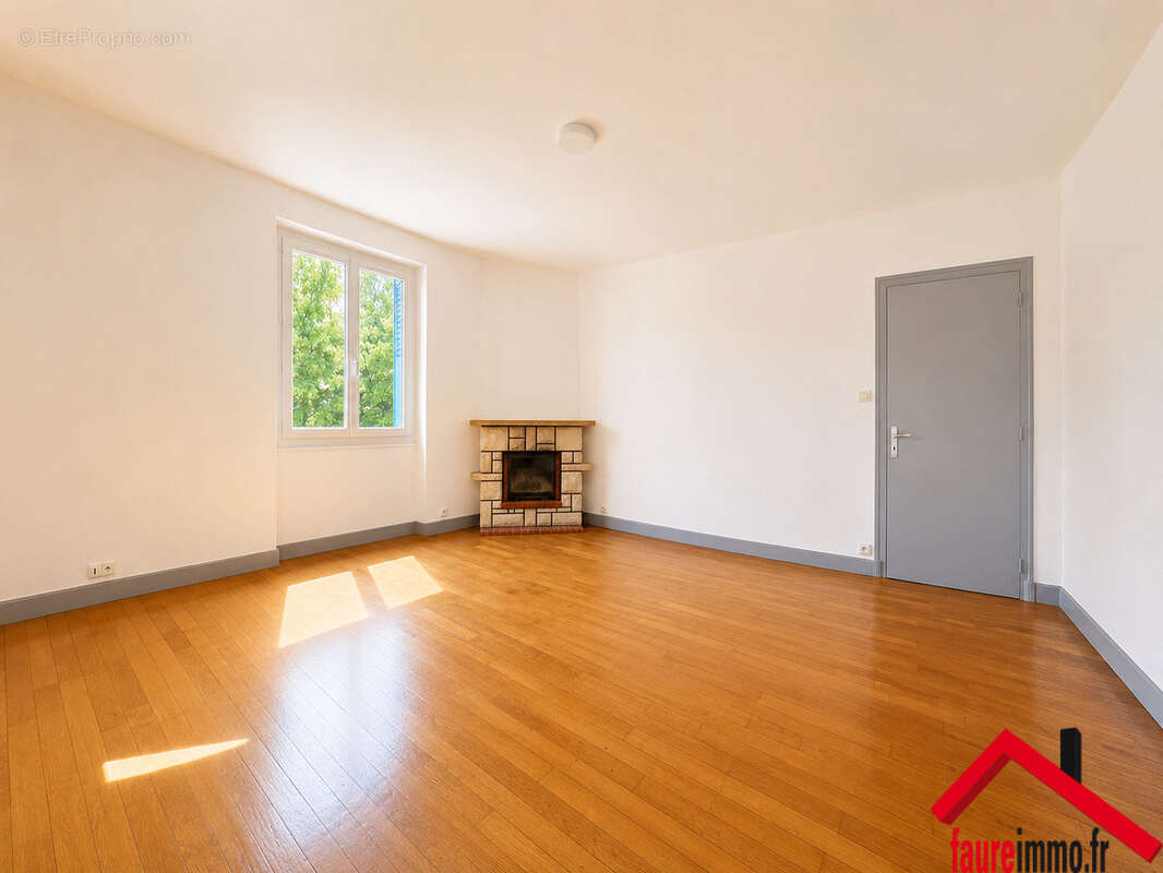 Appartement à BRIVE-LA-GAILLARDE