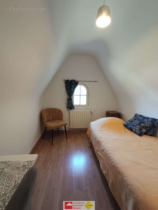 KERFOT, maison familiale de 134 m2 sur un terrain paysagé de 4 280 m2 - photo 9