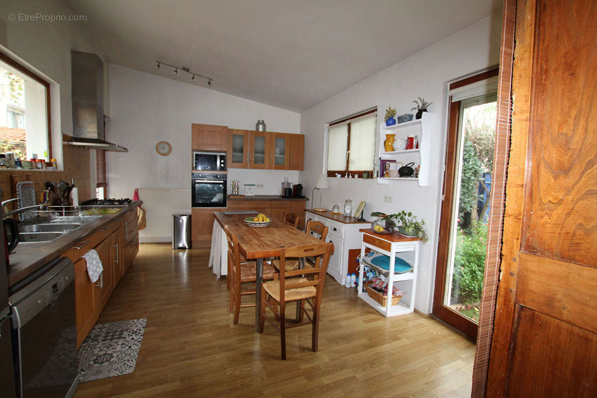 Maison à CLERMONT-FERRAND
