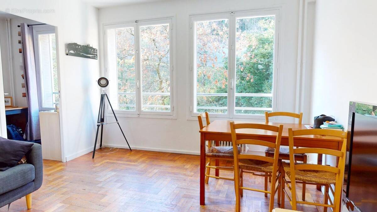 Appartement à LYON-5E