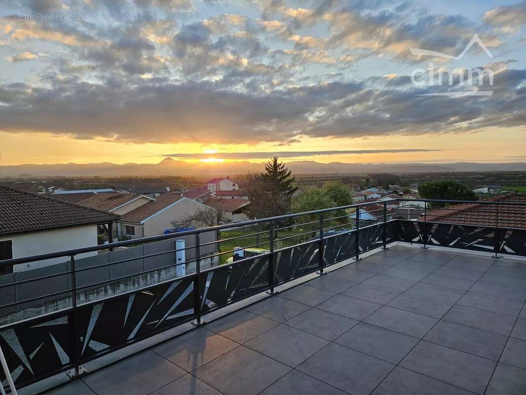 Maison à PONT-DU-CHATEAU