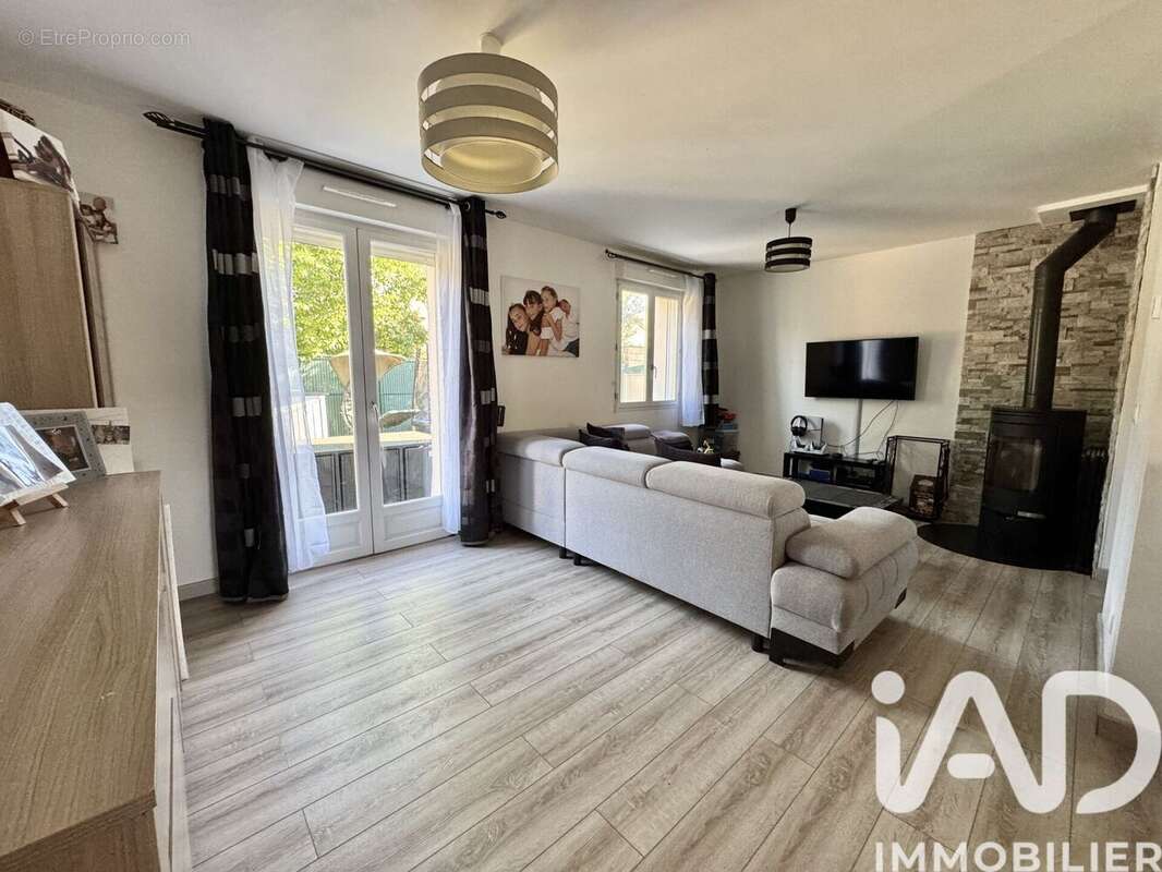 Photo 3 - Maison à MAURECOURT